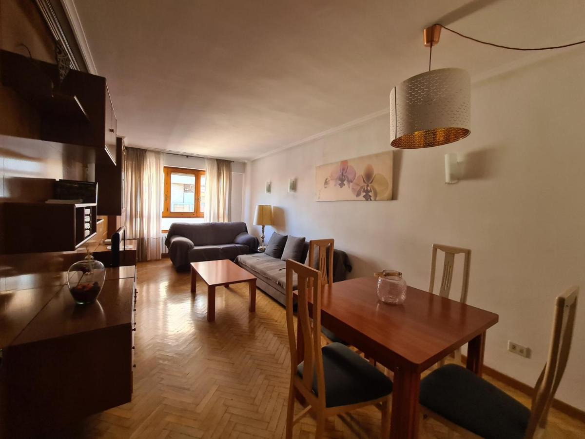 Dos Torres Tauriel - Espacioso Apartamento Con Impresionantes Vistas Y Garaje Privado 萨拉戈萨 外观 照片